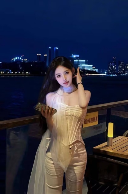 6B9230F52C399E53153E7E9A4A80B1A2